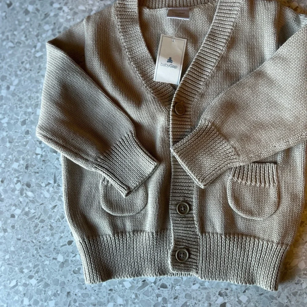 NWT baby gap oatmeal colored grandpa cardigan 6-12 months